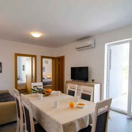 Appartement Sara 3 Bol