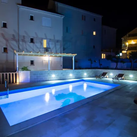 Sara 3 Appartement Bol