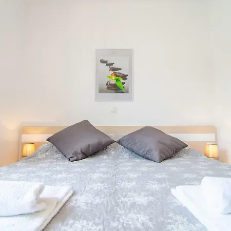 Sara 3 Appartement Bol