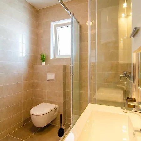 Appartement Sara 3 *