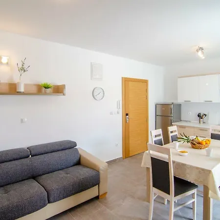 Appartement Sara 3 Bol