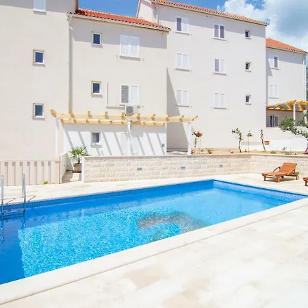 Appartement Sara 3 Bol