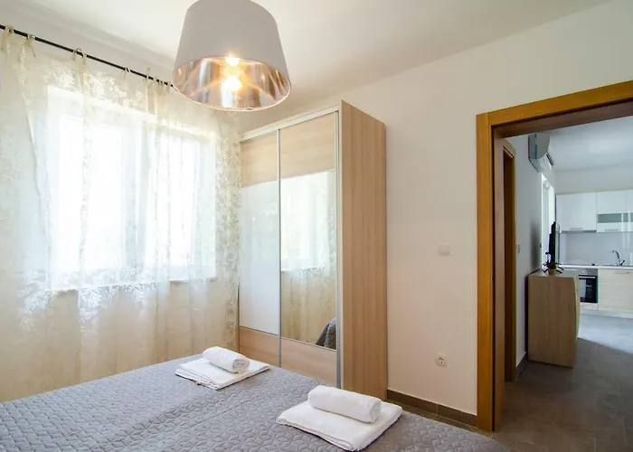 Apartament Sara 3 Bol