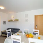 Apartman Sara 3