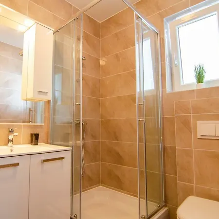 Apartment Sara 3 Bol