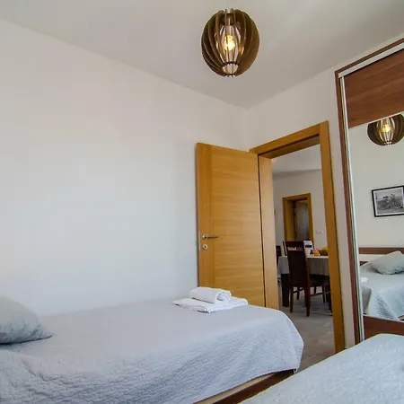 Apartment Sara 3 Bol