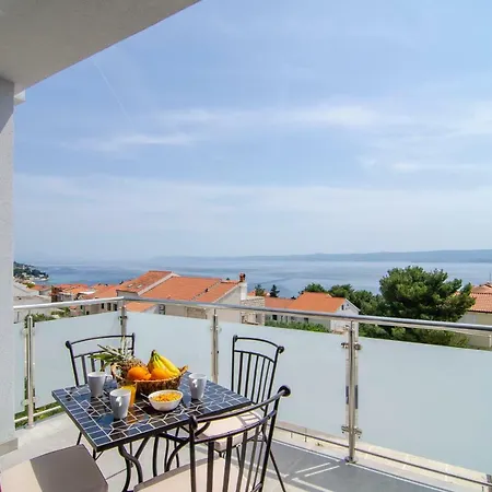Apartment Sara 3 *