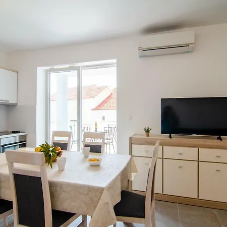 Apartment Sara 3