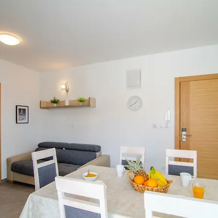 Apartment Sara 3