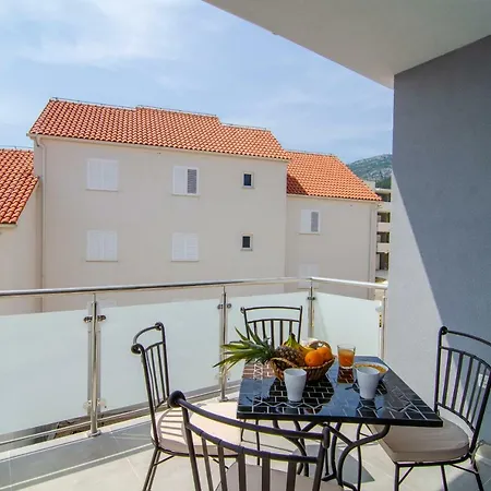 Apartment Sara 3